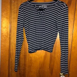 navy blue and white long sleeve crop top
